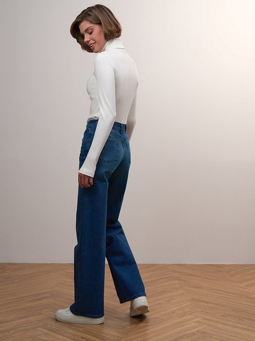 Джинсы свободного кроя: фото №4