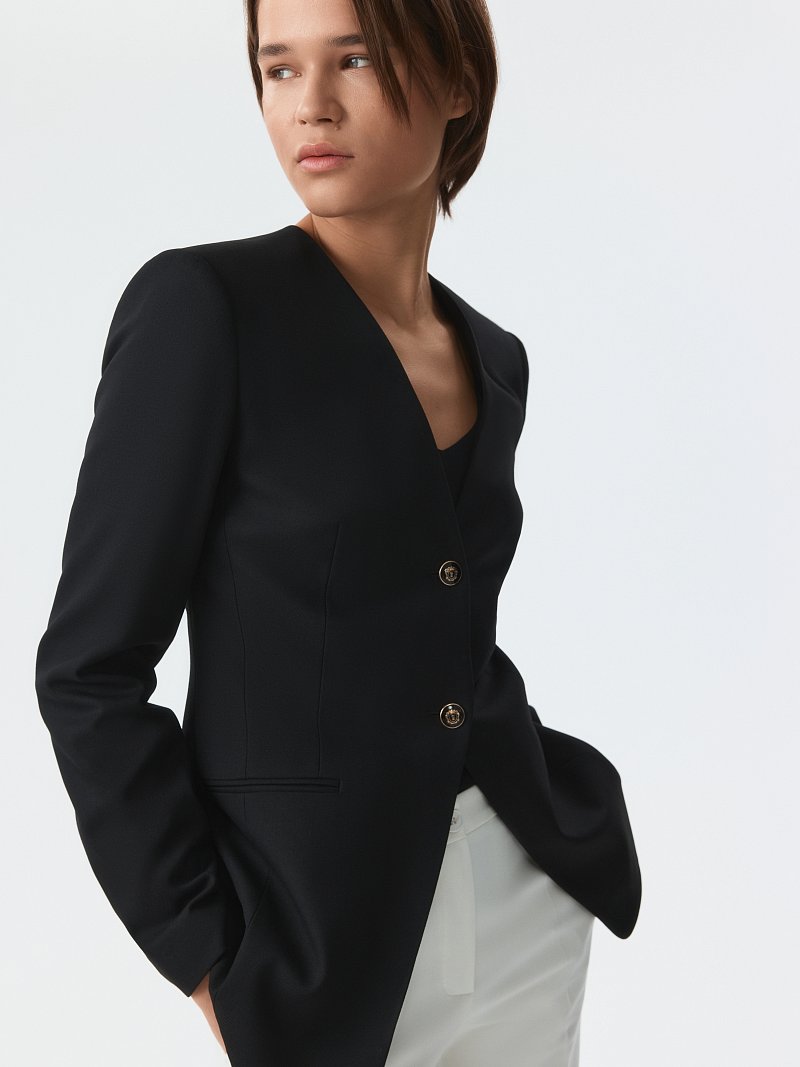 Приталенный жакет с шерстью