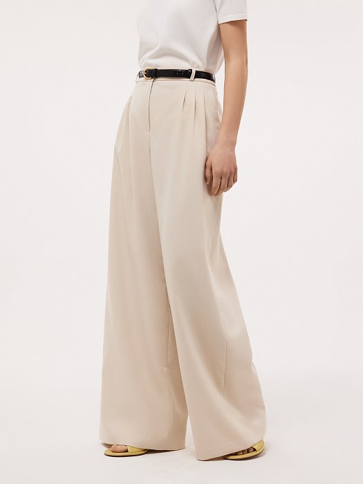 Свободные брюки с защипами: фото №2