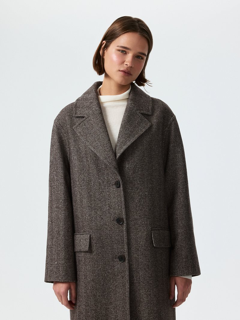 Пальто из шерстяного твида «в елочку»