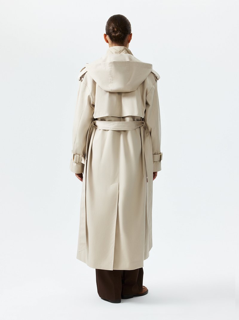 Плащ со съемным жилетом и капюшоном