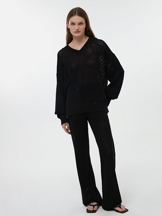 Вязаный пуловер с пайетками: фото №3