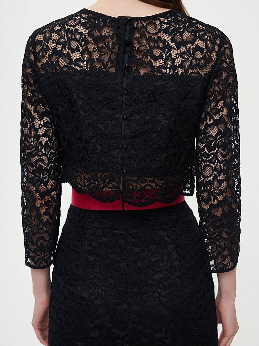 Кружевной костюм из юбка и топа: фото №6