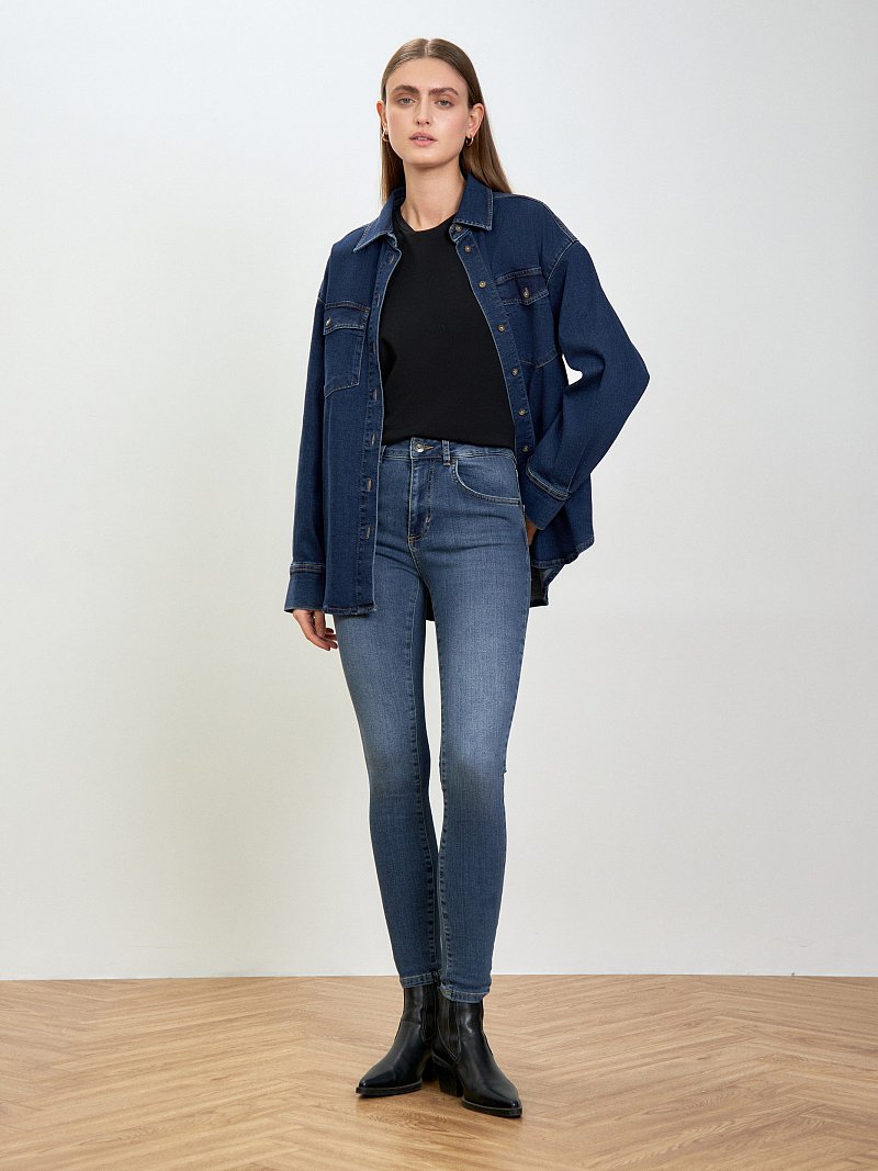 Джинсы узкого кроя