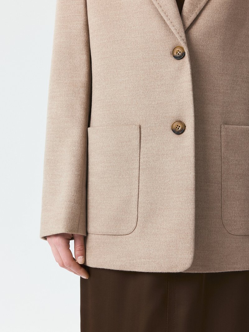 Однобортный жакет из фланели (Р158)