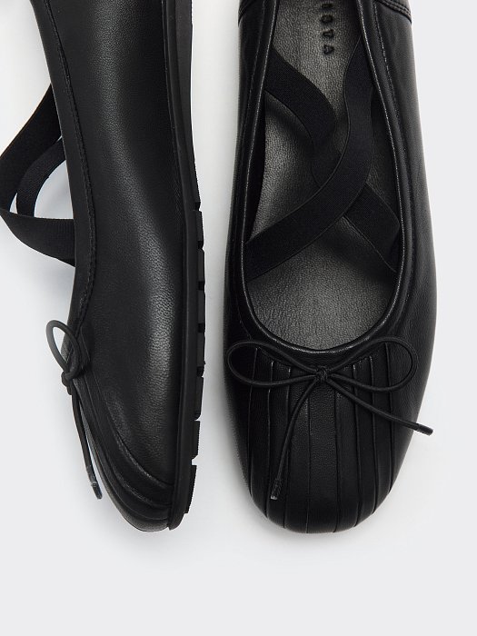 Кожаные балетки с бантом: фото №3