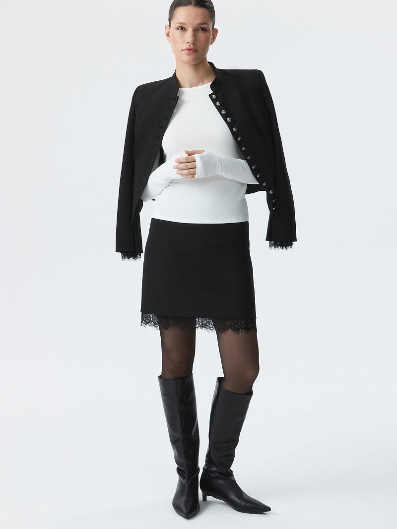 Мини-юбка с кружевом