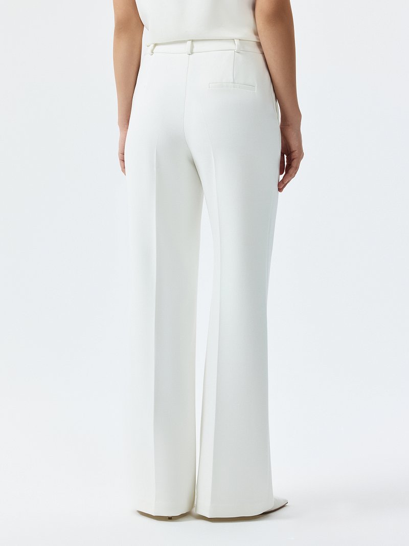 Брюки расклешенного кроя