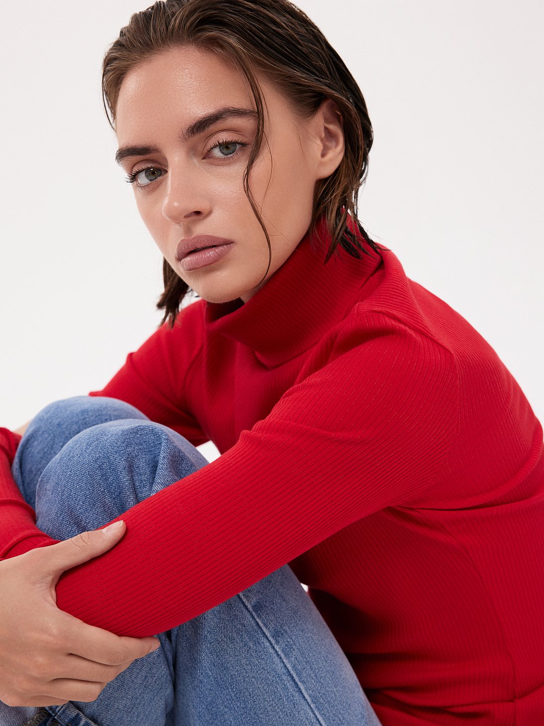 Облегающая водолазка из хлопка в рубчик: фото №1