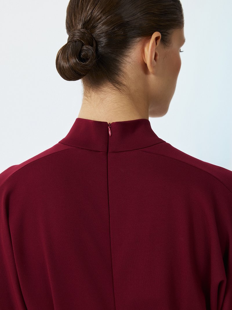 Расклешенное платье из трикотажа