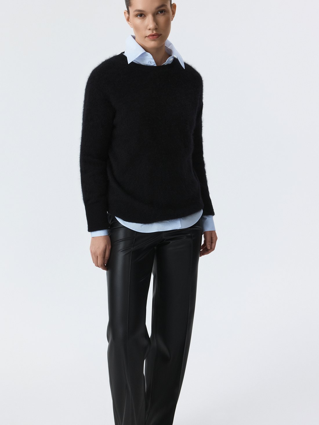 Брюки-клеш из экокожи: фото №1