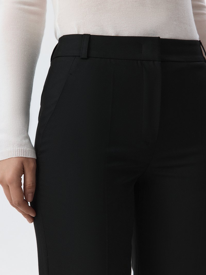 Брюки зауженного кроя