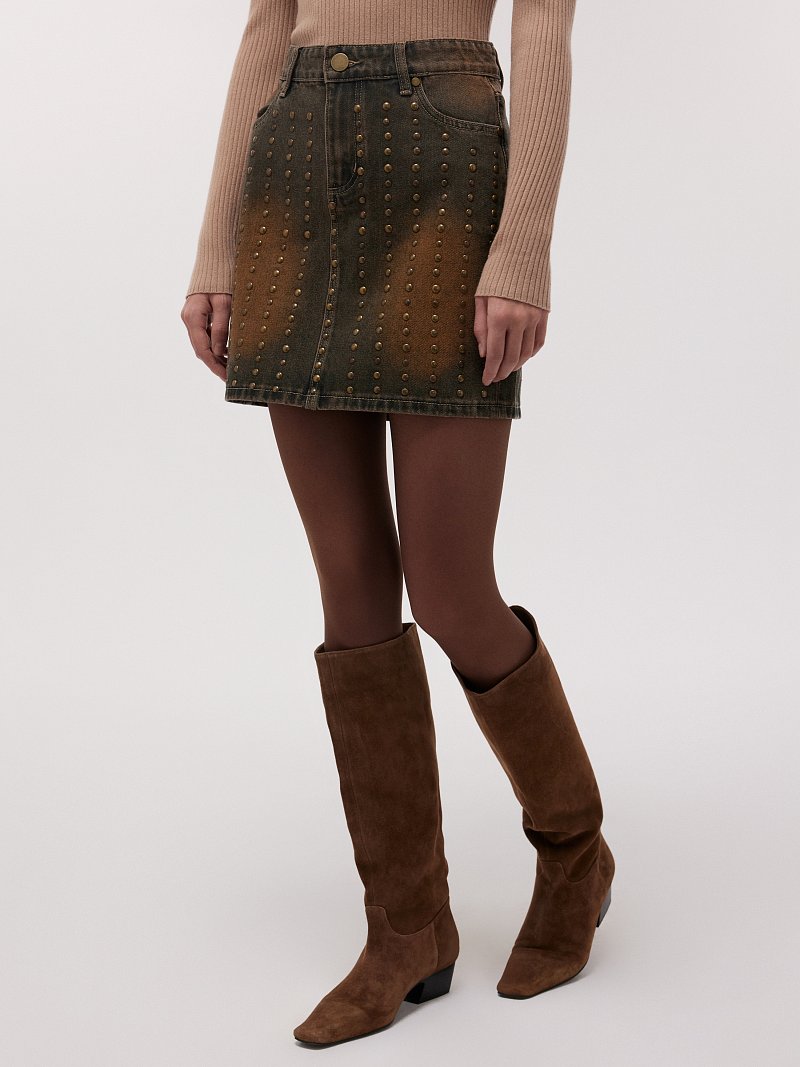 Джинсовая мини-юбка с клепками