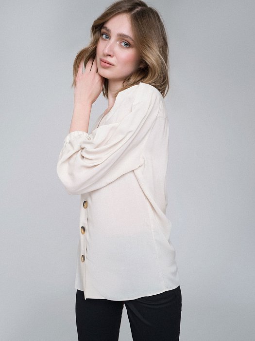 Блуза с объемными рукавами: фото №3