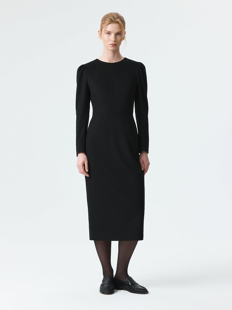 Платье-футляр со съемными деталями