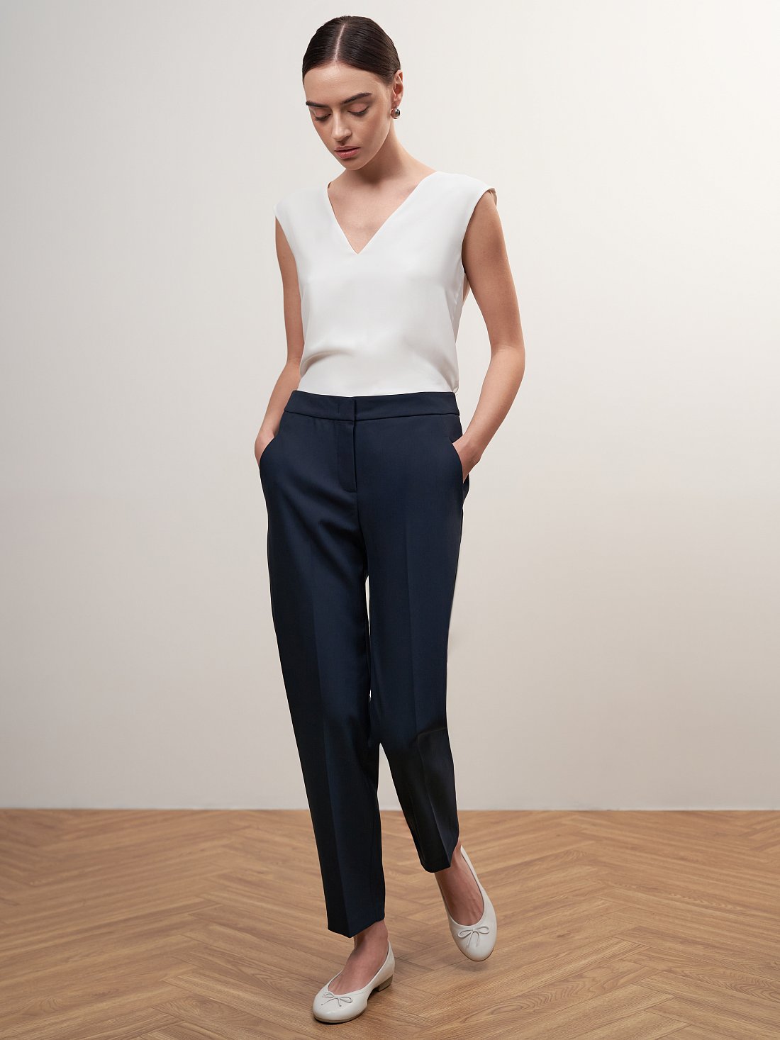 Зауженные брюки со стрелками: фото №1