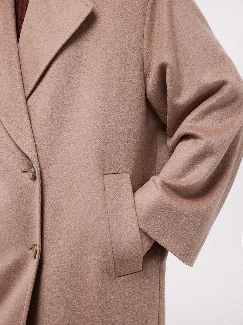 Двубортное пальто оверсайз