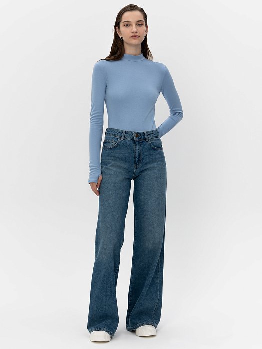 Лонгслив с отверстиями для пальцев: фото №4