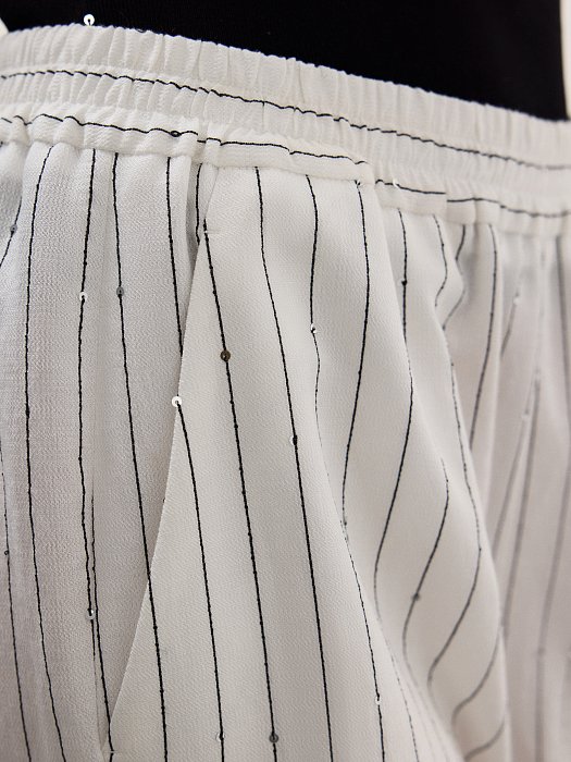 Брюки в полоску с пайетками: фото №5