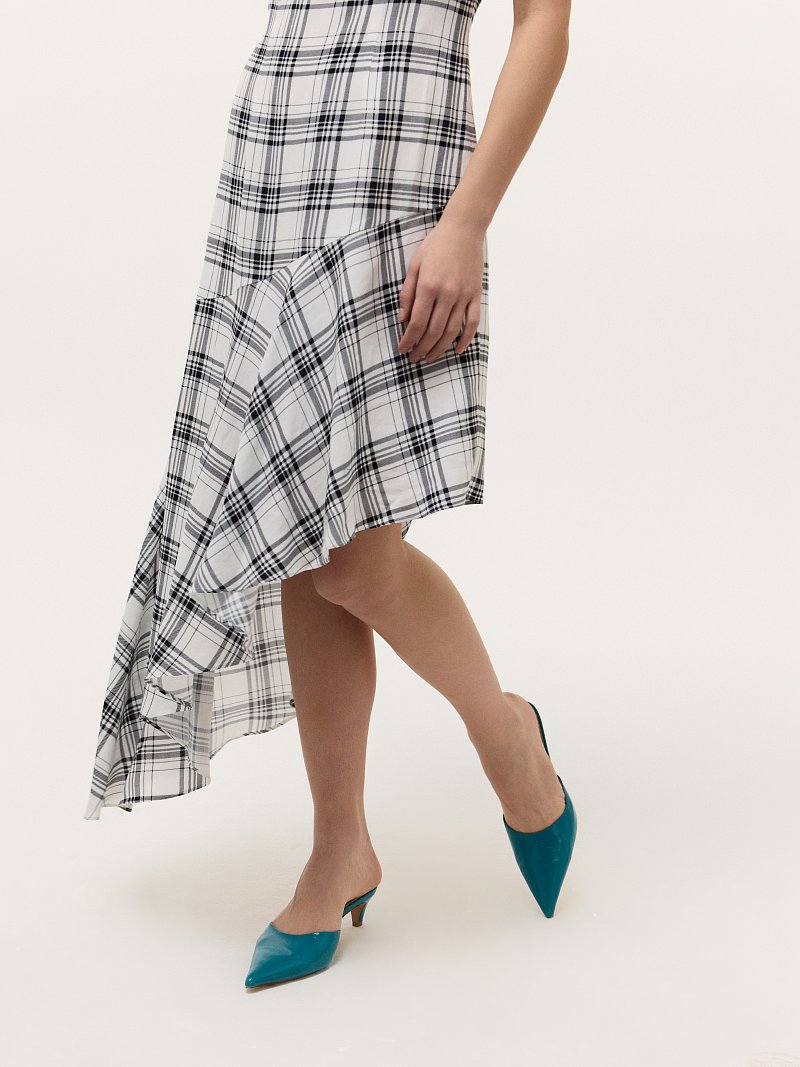 Асимметричное платье изо льна в клетку