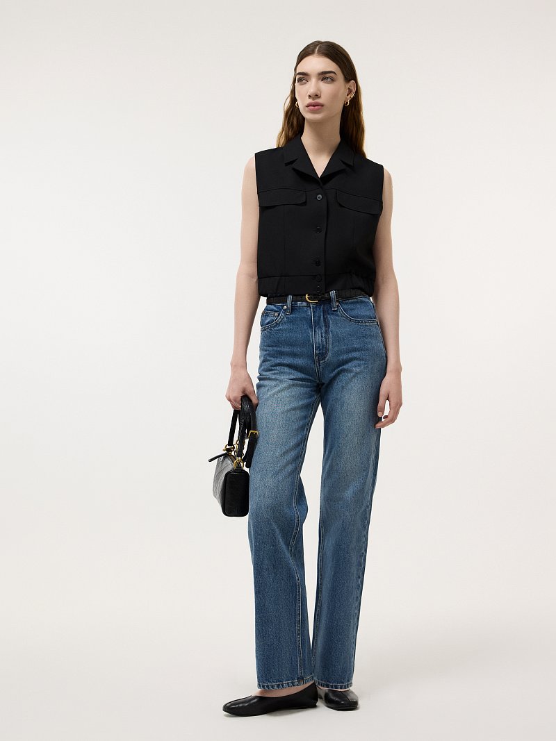 Укороченный жилет прямого кроя