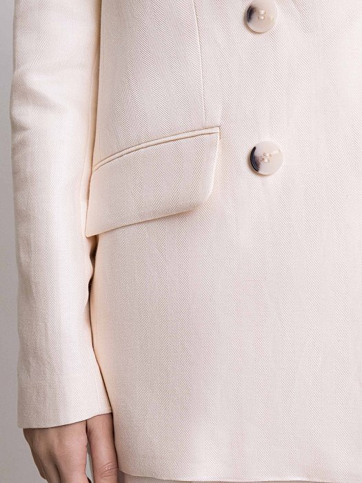 Прямой двубортный жакет : фото №3