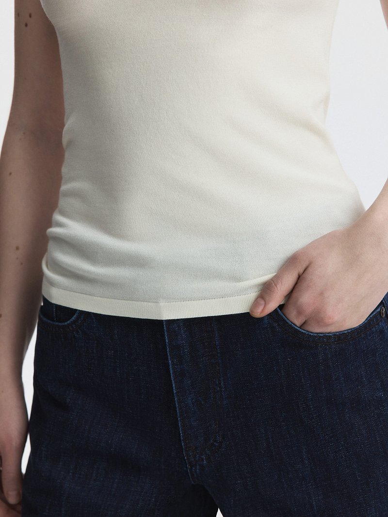 Топ с отложным воротником