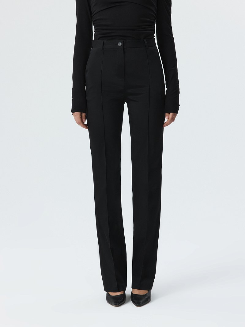 Расклешенные брюки со стрелками