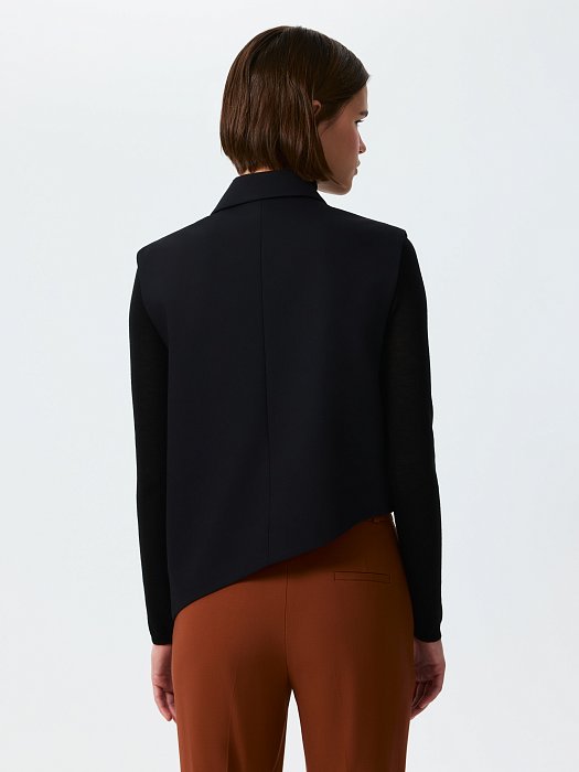 Укороченный асимметричный жилет: фото №5