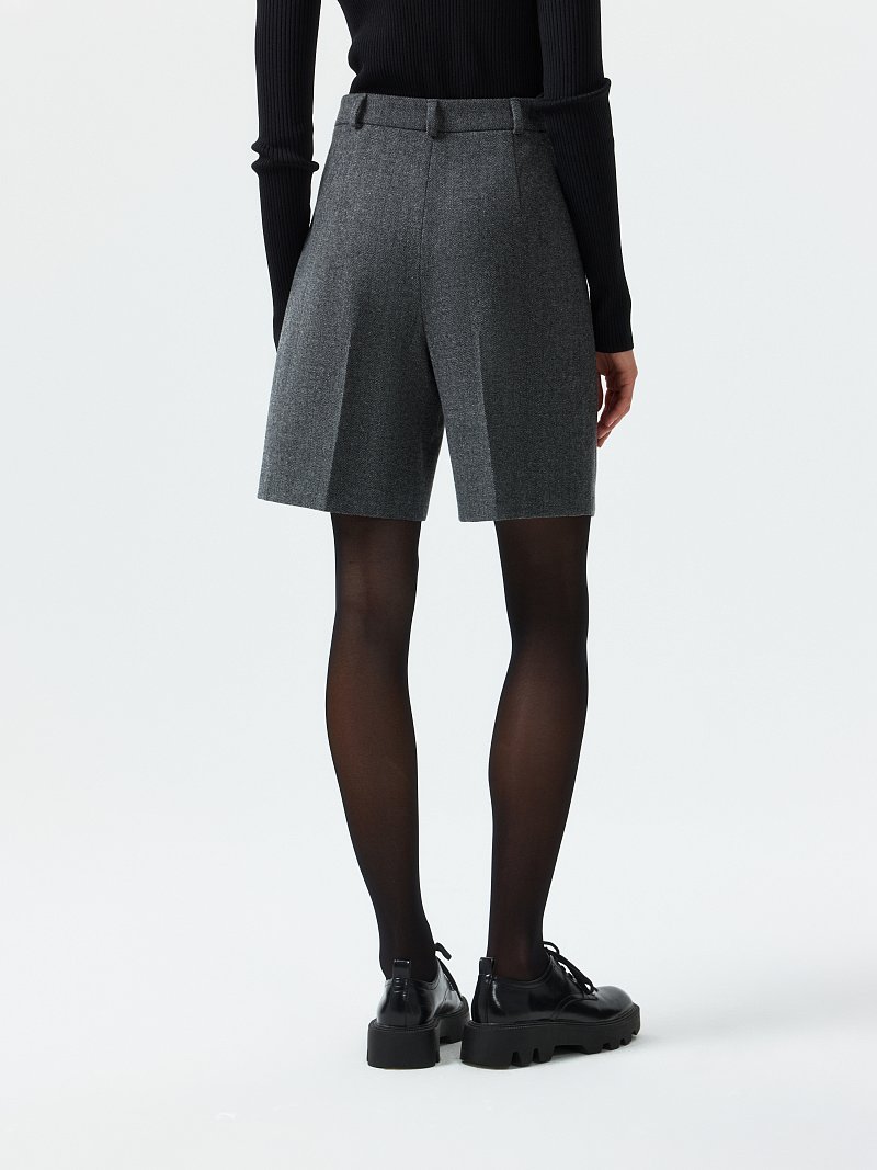 Шорты из твида «в елочку»