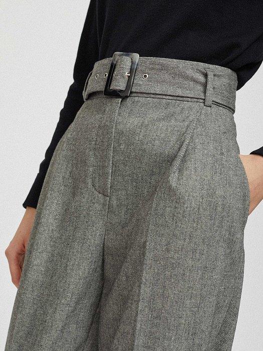 Брюки из шерсти с защипами: фото №4