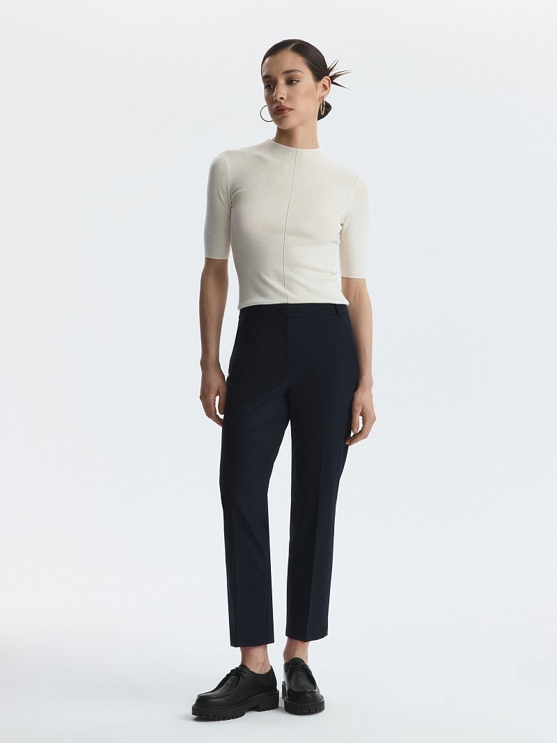 Укороченные зауженные брюки