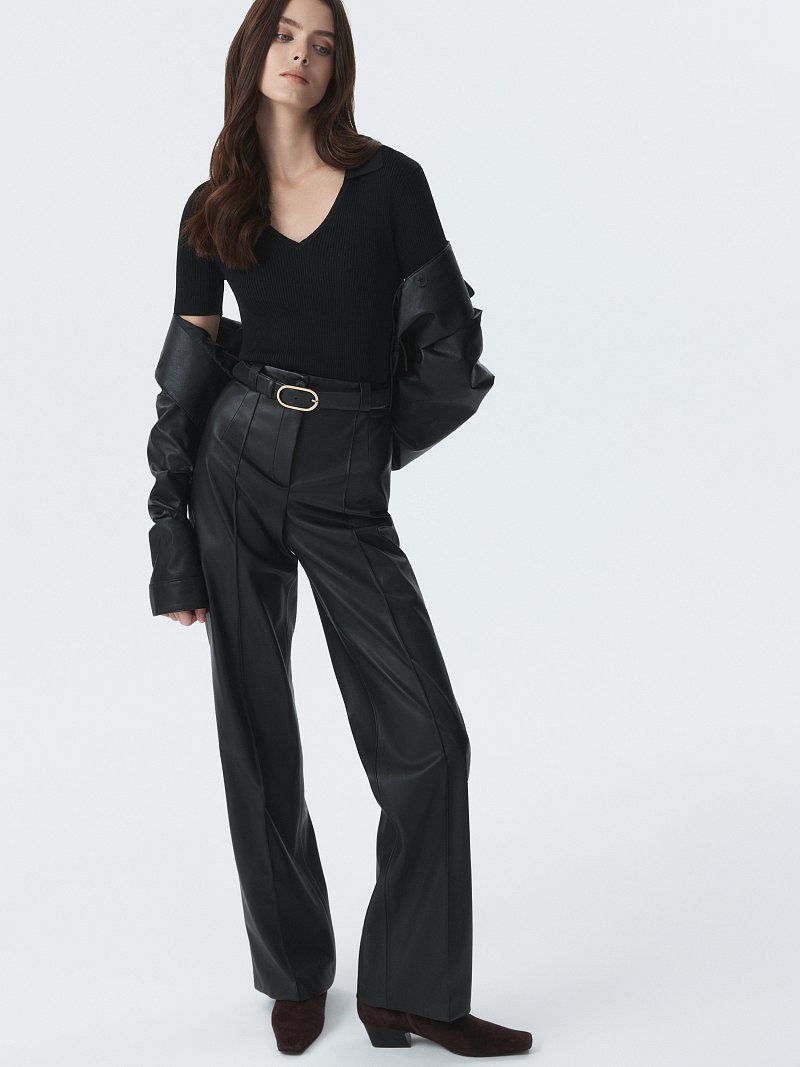 Брюки из экокожи со стрелками