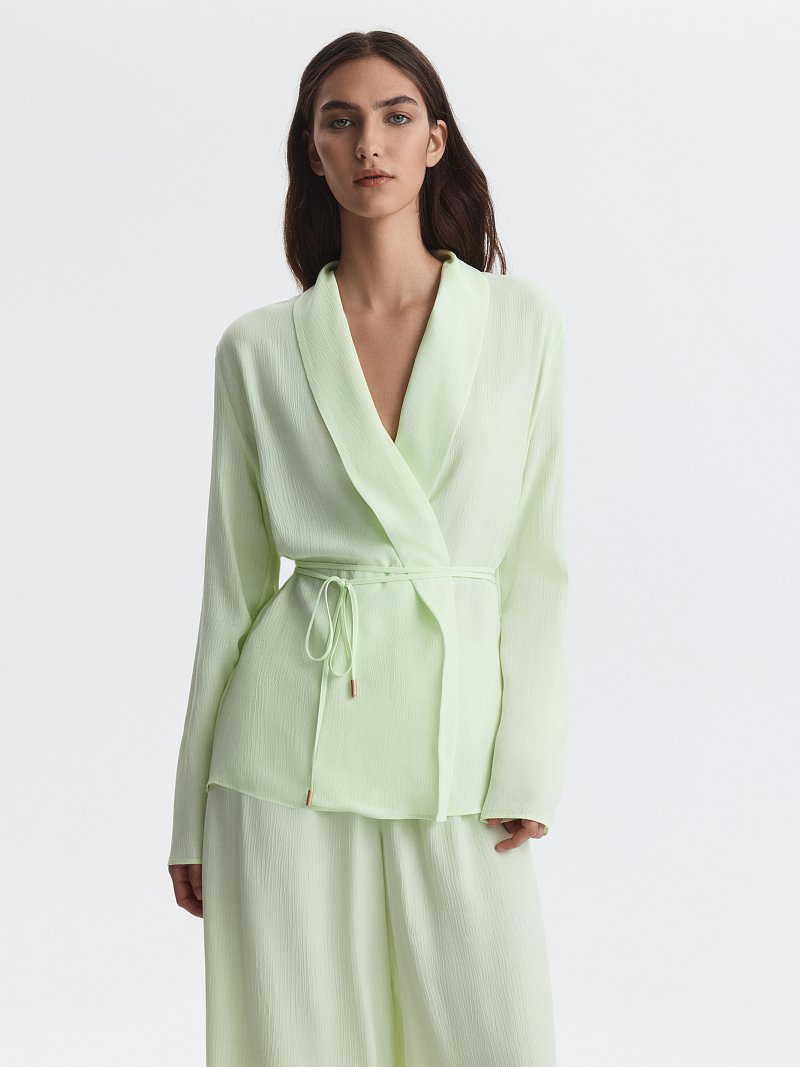 Костюм из вискозы