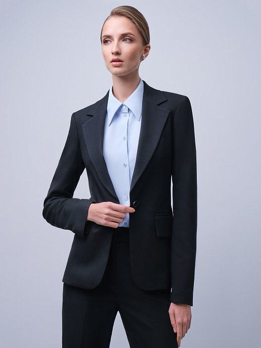 Приталенный однобортный жакет: фото №2