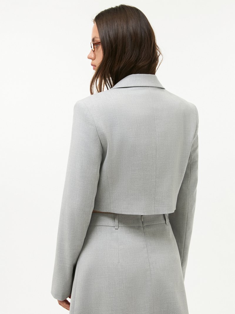 Укороченный жакет без застежки