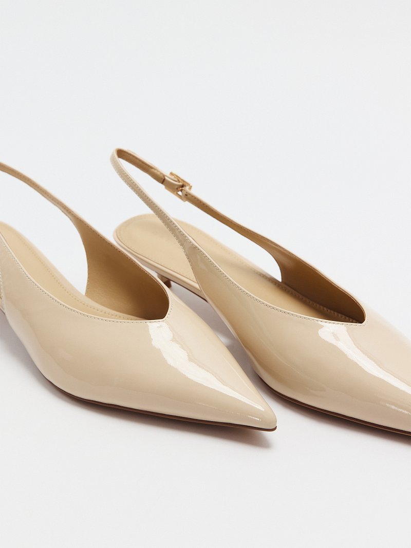 Лаковые туфли с открытой пяткой