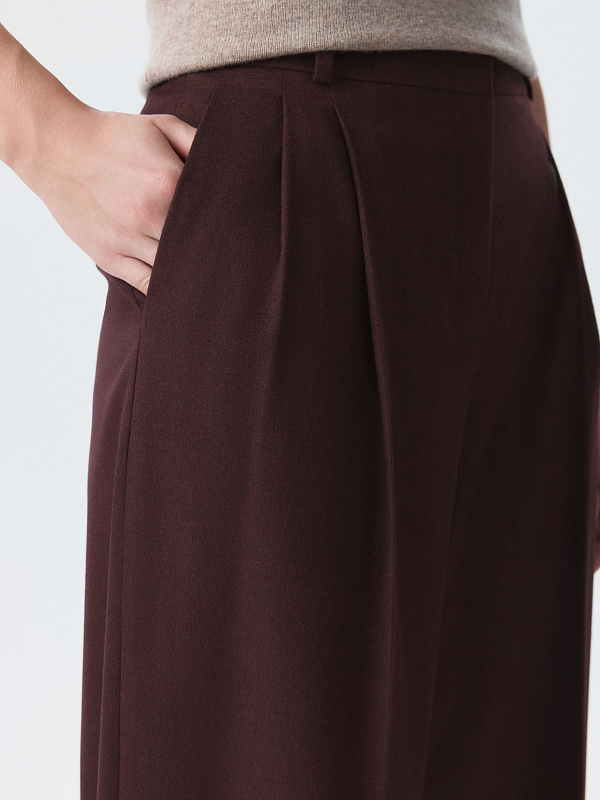 Широкие брюки из фланели