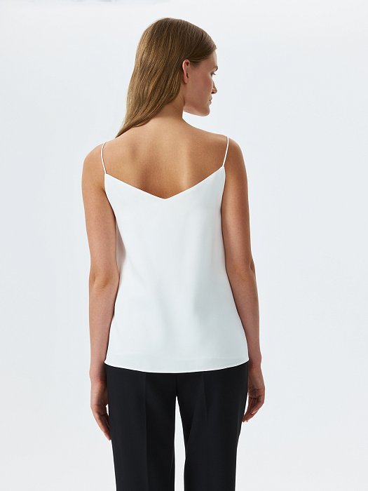 Атласный топ в бельевом стиле: фото №4