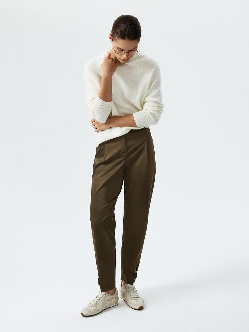 Атласные брюки с защипами