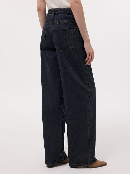Джинсы широкие от бедра: фото №3