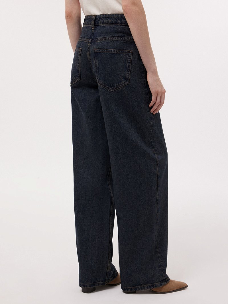 Джинсы широкие от бедра