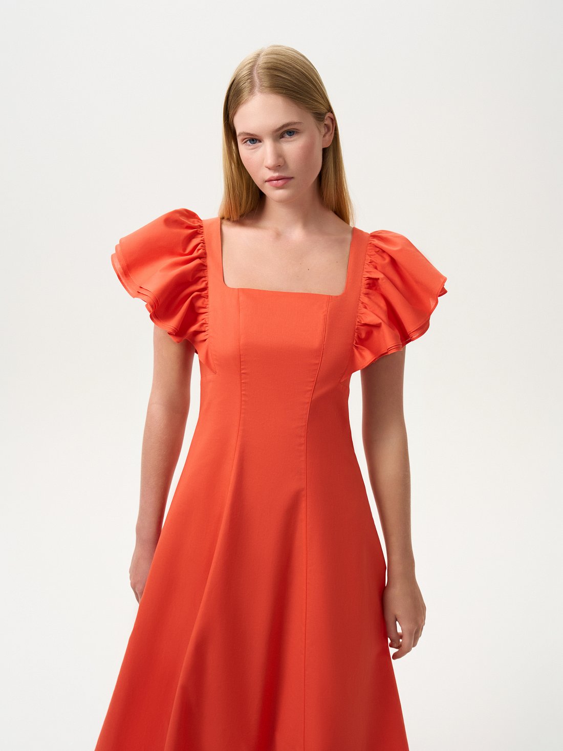 Платье из хлопка с воланами: фото №1