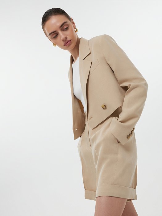 Укороченный жакет со льном: фото №5