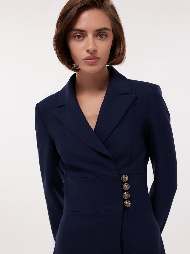 Платье на запах с акцентной талией