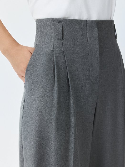 Широкие брюки с поясом: фото №4