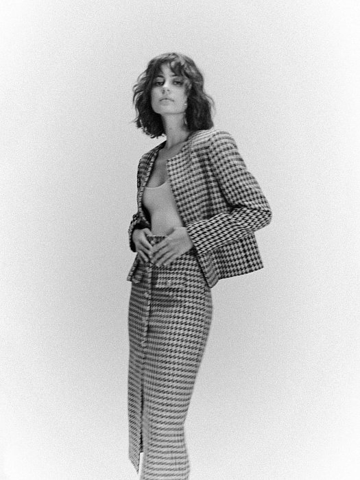 Твидовый жакет без воротника: фото №5