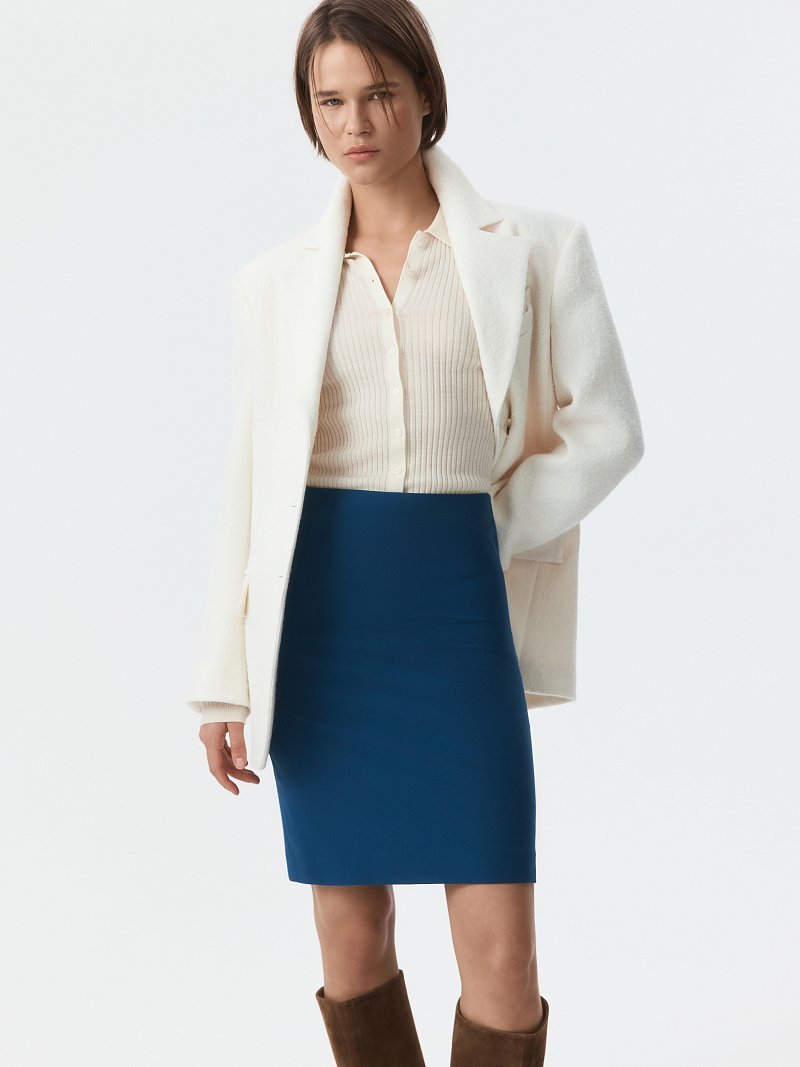 Прямая мини-юбка