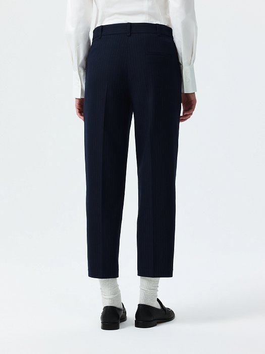 Укороченные брюки в полоску: фото №4