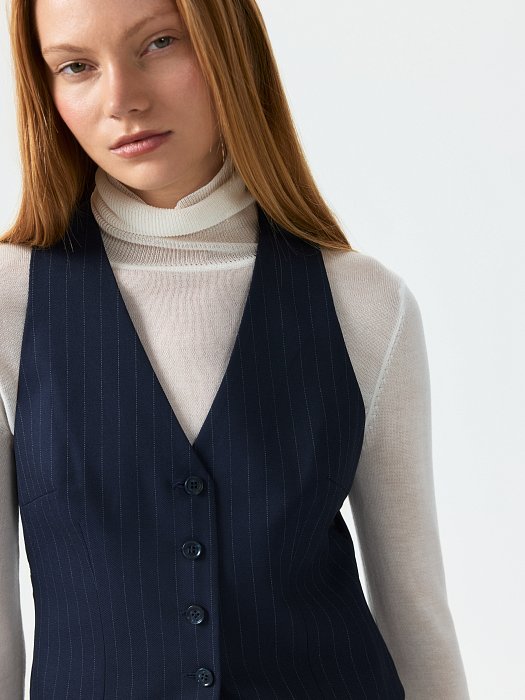 Костюмный жилет в полоску: фото №3
